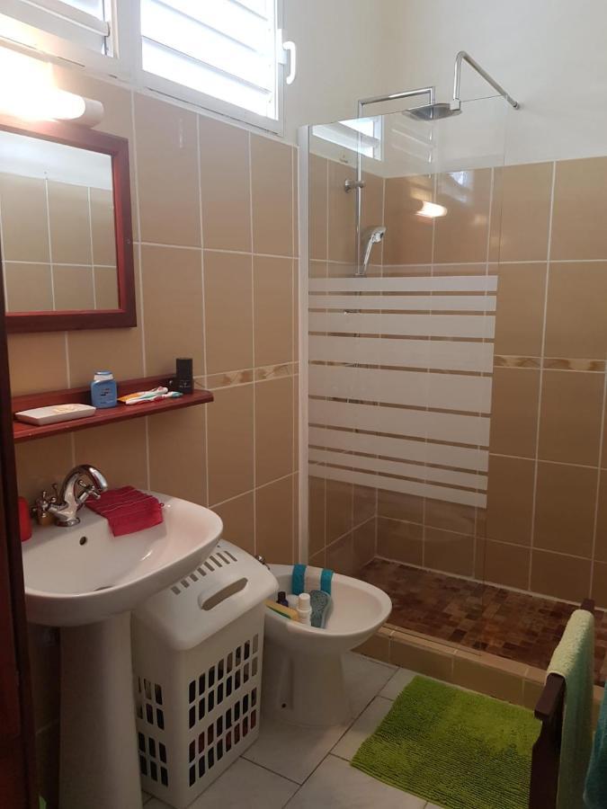 La Maison Aux Orchidees Petit-Bourg Dış mekan fotoğraf